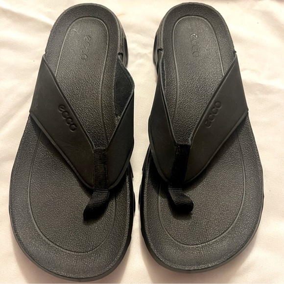 ecco flip flop sandals